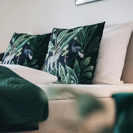 Oasis - Wohnen In - Netflix - Tiefgarage - Dachterrasse ドレスデン