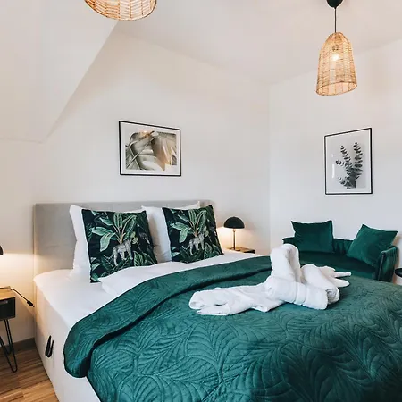 Oasis - Wohnen In - Netflix - Tiefgarage - Dachterrasse アパート