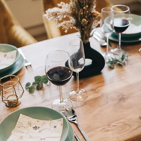 Oasis - Wohnen In - Netflix - Tiefgarage - Dachterrasse *