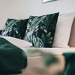 Oasis - Wohnen In - Netflix - Tiefgarage - Dachterrasse ドレスデン