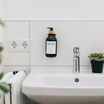 Oasis - Wohnen In - Netflix - Tiefgarage - Dachterrasse アパート