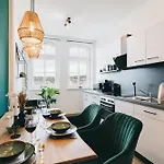 Oasis - Wohnen In - Netflix - Tiefgarage - Dachterrasse *