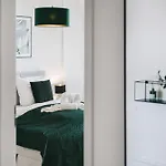 Oasis - Wohnen In - Netflix - Tiefgarage - Dachterrasse