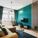 Oasis - Wohnen In - Netflix - Tiefgarage - Dachterrasse アパート *