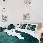 Oasis - Wohnen In - Netflix - Tiefgarage - Dachterrasse *