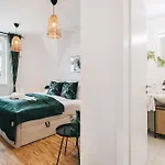 Oasis - Wohnen In - Netflix - Tiefgarage - Dachterrasse ドレスデン