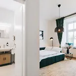 Oasis - Wohnen In - Netflix - Tiefgarage - Dachterrasse アパート *