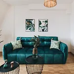 Oasis - Wohnen In - Netflix - Tiefgarage - Dachterrasse アパート