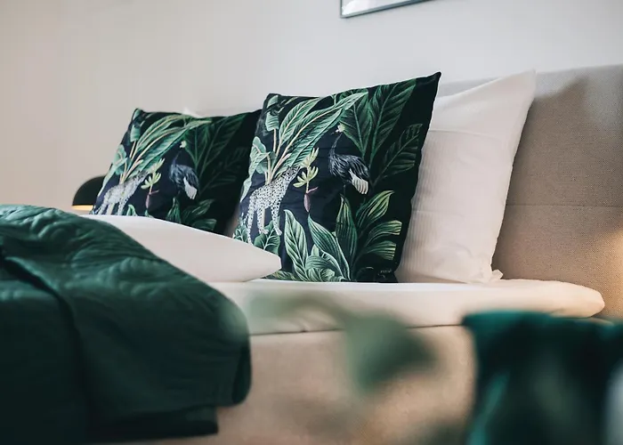 Oasis - Wohnen In - Netflix - Tiefgarage - Dachterrasse Δρέσδη