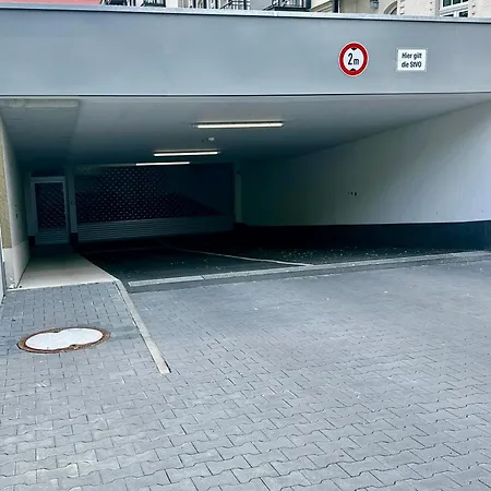 Oasis - Wohnen In - Netflix - Tiefgarage - Dachterrasse * Dresden