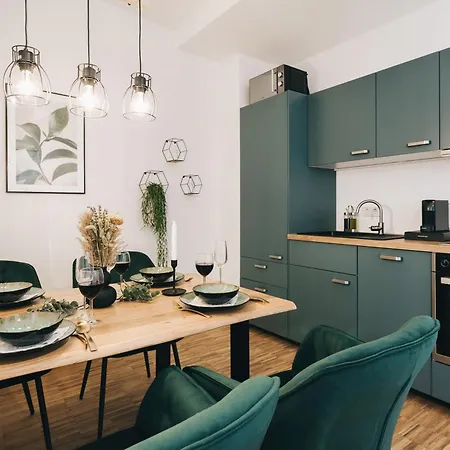 Oasis - Wohnen In - Netflix - Tiefgarage - Dachterrasse *