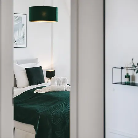 Oasis - Wohnen In - Netflix - Tiefgarage - Dachterrasse