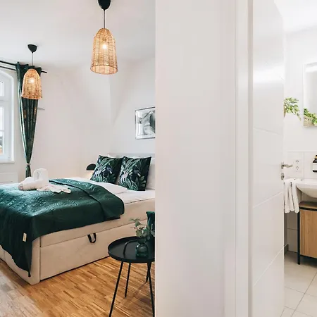 Oasis - Wohnen In - Netflix - Tiefgarage - Dachterrasse Dresden